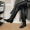 Botas Curtas Novo Estilo Outono e Inverno 2026, Moda Bico Fino Corte V Retrô Jeans Slim Botas Salto Grosso Sem Amassar Botas Western para Mulheres