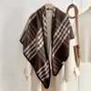 Bufanda de lana coreana estilo australiano para mujer, otoño e invierno, prenda exterior de cachemira de alta gama, bufanda triangular, calentador de cuello, chal grande de cuadros