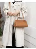 2025 Elegante Bolso de Hombro de Cuero Genuino Gamuza para Mujeres Maduras Bolso Tote de Invierno Versátil Piel de Vaca Capa Superior de Mujer Piel de Vaca