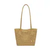Bolsa de Ombro Cesta Tecida Vazada em Couro Macio Estilo Coreano para Mulheres, Bolsa de Mão Tote de Ombro Elegante de Nicho para Férias