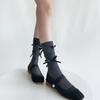 Calcetines de tubo medio apilados de tiras finas de primavera y verano con micro microcanales de miu wind, calcetines de pantorrilla con patrón vertical fino blanco, lazo de ballet wind