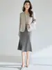 26 Outono Galáxia Brilhante Cinza Roxo Lã Fio Floral Jaqueta Elegante de Alta Qualidade Estilo Chanel 25685