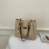 Bolso de mano grande cruzado estilo coreano vintage casual para el trabajo y los desplazamientos, nuevo bolso de hombro tipo tote tejido 2026