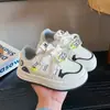 Tênis Feminino 2026 Primavera Novo Estilo Coreano Sapatos de Lona Infantil Moda Solado Macio Calçados Casuais para Crianças Maiores e Estudantes