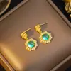 [Acero de Titanio] Collar para Mujer Colgante de Flor con Circonita Pendientes Anillo Lujo Ligero Gama Alta Diseño de Nicho Pendientes Joyería