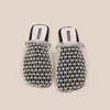 Sandalias Planas de Malla Versátiles Nuevas para Primavera/Verano Estilo Europeo y Americano para Mujer con Punta Cerrada Chanclas de Playa