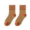 Calcetines Gruesos para Mujer, Estilo Invierno Media Pantorrilla, Forro de Felpa, Engrosados, Calcetines Calientes, Estilo Ins de Moda, Versátiles Calcetines de Rizo Retro Japonés Media Pantorrilla