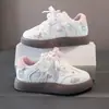 Zapatos de Lona Lindos de Gato para Niñas, Estilo Otoño, Lazo, Suela Suave, Zapatos Infantiles Antideslizantes, Tenis Casuales Color Blanco Leche para Niños