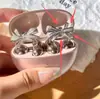 Hebilla de Orejera con Lazo de Diamantes Completos, Oso Lindo, Copo de Nieve, Mariposa con Borla, Clips Hebilla Accesorios, Hebilla de Orejera Única de Nicho