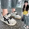 Zapatos Deportivos para Niñas 2026 Verano Nueva Moda Zapatos de Papá para Niños Suela Suave Transpirable Niños Medianos y Grandes Zapatos Casuales para Niños
