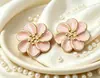 Pendientes de Moda Sencillos y Versátiles para Mujer Esmalte Retro de Gama Alta Flor de Botón Flor de Cinco Pétalos con Goteo de Aceite de Acero Inoxidable