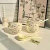 Tigela de Cerâmica com Cor Sob Esmalte 4,5 polegadas Conjunto de Louça de Alto Valor Estilo Ins Tigela de Arroz Doméstica Tigela Fofa Colher de Desenho Animado