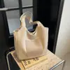 Bolsa Feminina Simples de Grande Capacidade 2024 Nova Bolsa de Ombro Casual Bolsa de Lona de Alta Textura Bolsa Tote Bolsa de Mão