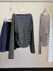 Camiseta casual de rayas off-shoulder de manga larga estilo coreano para mujer, nueva colección de principios de otoño, cintura plisada, mangas murciélago, top entallador