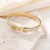Lele Jewelry Pulseira de Aço Inoxidável de Luxo Leve de Ponta com Fecho de Concha Branca para Mulheres Pulseira de Joia da Moda Simples e que Não Desbota