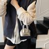 Estilo Coreano Moda Estilo Casual Cor Pura Design Nicho Retrô 2025 Personalizada Nova Bolsa Shell Transversal de Mão