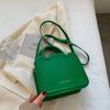 2023 Novo Estilo Bolsa Feminina Elegante Portátil Crossbody Bolsa Estilo Coreano Design de Nicho ins Bolsa Feminina Bolsa de Ombro Retrô