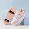 Sapatos quatro-estações para outono e inverno para homens, mulheres e crianças patins de rodinhas rampage alto valor estudantes escolares com sapatos de quatro rodas