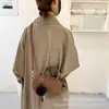Bolso Almohada Retro para Mujer 2026 Nuevo Estilo Bolso de Mano Cruzado de Nicho de Alta Gama Bolso de Bolos para el Trabajo y el Trayecto Simple