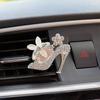Perfume para Saída de Ar de Carro Transfronteiriço Clipe de Aromaterapia para Carro Sapatos de Salto Alto Bolsa com Incrustação de Diamante Coroa Decoração Interior Exquisita