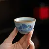 Taza de té pequeña Ruyao azul y blanco, taza de degustación de té de cerámica vintage, taza individual para beber té, accesorio pequeño para juego de té Kung Fu de uso doméstico, venta al por mayor