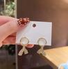 Aretes de Alta Gama para Mujer, Aretes Nicho, Joyería de Temperamento de Flor de Perla Retro, Aretes para Puesto Mayorista