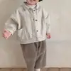 Chaqueta de Otoño Nueva Estilo Coreano para Niños y Niñas Chaqueta Infantil Moda Elegante Solapa Bolsillo Lateral Ropa Infantil Cárdigan de Mezclilla