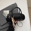 Bolsa de Nicho de Alto Padrão Transfronteiriça para Mulheres 2025 Nova Moda Verão Bolsa de Ombro Transversal Portátil para o Dia a Dia Bolsa Almofada