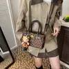 Bolso de Hombro Versátil de Alta Gama de Nueva Moda 2025, Bolso de Axila, Elegante Bolso Cuadrado Pequeño, Bolso Cruzado de Moda