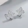 Transmissão ao Vivo de Novos Brincos de Flor, Brincos de Trevo de Quatro Folhas com Diamante Branco Banhados a Prata, Brincos Simples, Acessórios da Moda Europeus e Americanos Mais Vendidos