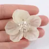 Presilha de Cabelo com Tiara de Flor Dupla Camada Concha Acrílico Tingido Fosco Flor de Múltiplas Pétalas Flor Costurada à Mão Acessórios de Joia para Cabelo Venda por Atacado