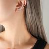 Arete colgante de cara grande tailandesa adecuado para personalidad única con diseño de cruz de diamante de circón comercio electrónico transfronterizo acero de titanio al por mayor aretes para mujer