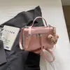 Bolsa Pequena Padrão Explosão Transfronteiriça para Mulheres 2025 Verão Nova Bolsa Tendência Bolsa de Ombro Único Transversal de Nicho Atacado