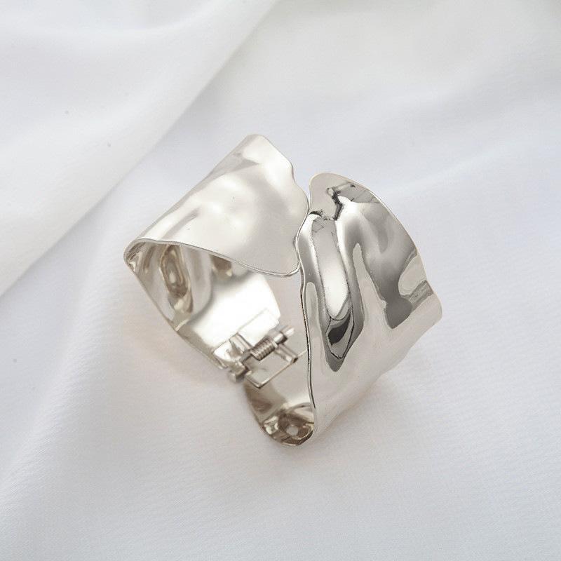 O1CN01HVA7XM1WKFhUEp8aD_!!2218