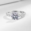 Venta en vivo de anillo de diamantes de imitación de princesa de 2 quilates con temperamento, joyería para mujeres, fabricantes en stock, venta al por mayor