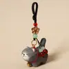 Novo Chaveiro Pingente Esculpido à Mão em Madeira de Guaxinim Gato, Decoração Fofa de Gato para Mochila, Presente de Aniversário para Mulheres