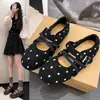 Nuevos mocasines de punta fina estilo francés 2026, merceditas retro de lunares, zapatos de otoño para mujer con un diseño chic y elegante