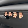 Guantera para copiloto de coche gancho creativo lindo multifuncional para coche artefacto de almacenamiento para coche universal femenino