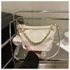 La bolsa popular de este año para mujer 2025 transfronteriza nueva moda de verano nicho bandolera cubo al por mayor