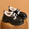 Sapatos Peludos Versáteis Estilo Coreano para Mulheres, Novo Estilo Outono e Inverno 2026, Sapatos de Algodão com Forro de Lã, Mocassins, Sapatos de Couro Quentes com Solado Grosso para Mulheres