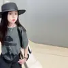 Conjunto de Verano para Niñas 2026 Nuevo Conjunto de Moda de Manga Corta para Niños, Falda Irregular Grande para Niños con Solapa Trasera, Conjunto de Dos Piezas Moderno