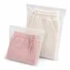 Bolsas Transparentes Esmeriladas con Cierre de Cremallera para Pantalones, Bolsas de Empaque para Ropa, Bolsas de Almacenamiento de Ropa de PE, Sellado con Cremallera, Gama Completa de Tamaños, Al Por Mayor