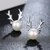 Pendientes de perlas de plata de alce navideño, elegantes pendientes coreanos de moda, astas de animales, un ciervo tiene tus pendientes
