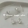 Pendientes de Diseño Dongdaemun de Corea del Sur Plata de Ley S925 Tetera Pequeña Pendientes de Circonita Exquisitos, Compactos, de Gama Alta y Versátiles