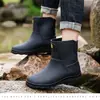 Zapatos de lluvia directos de fábrica para hombre, de caña media, zapatos de protección laboral, botas de lluvia, cocina, antideslizantes, resistentes al desgaste, terciopelo, sitio de construcción, lavadero de coches, zapatos de agua