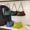 Otoño e Invierno Coreano Nicho Versátil Ropa de Trabajo Bolso Tejido de PU Hecho a Mano Estilo Vacaciones Francesas Cesta de Verduras Bolso de Hombro Único