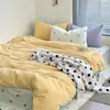 Juego de ropa de cama de estilo Ins con materiales mixtos, con un diseño de cachemir sintético y terciopelo de leche, que incluye un juego de cuatro piezas con sábana plana y sábana bajera, y un juego de tres piezas adecuado para dormitorios estudiantiles.
