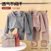 Conjunto de Pijama Infantil Primavera & Outono Novo Estilo Xadrez Quente Manga Longa Conjunto de Duas Peças para Meninos e Meninas Lapela Escovada Roupas de Casa Fábrica