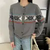 Elegante Casaco Suéter Jacquard Bordado para Mulheres, Novo Cardigã Curto de Tricô Outono/Inverno para Mulheres Baixas