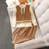 Conjunto de Três Peças de Outono para Meninas: Colete Infantil, Blusa de Renda, Conjunto de Roupa de Manga Longa para Meninas Primavera-Outono, Conjunto de Calça Flare Estilo Coreano